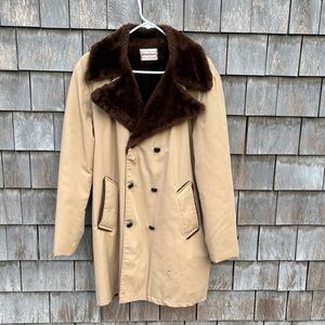 Bradlees Tan Trench Coat with Brown Fur Collar